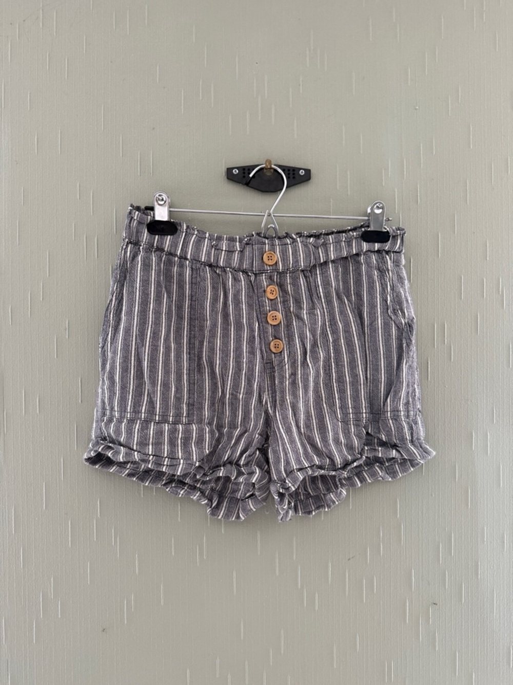 Vanilla Star Gray and White Striped High-Waist Button Shorts